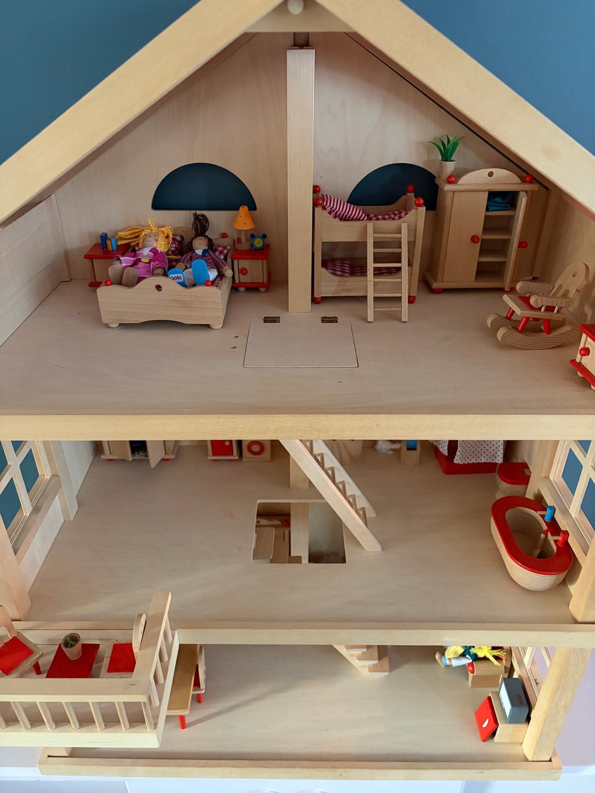 Goki poppenhuis XL - houten poppenhuis met meubels en poppen, Ophalen, Zo goed als nieuw, Poppenhuis