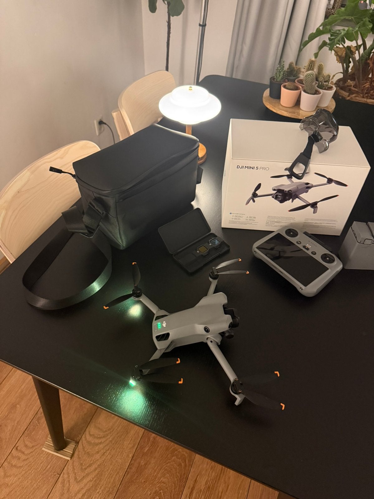 DJI Mini 5 Pro Fly More Combo – zo goed als nieuw, Ophalen of Verzenden, Zo goed als nieuw