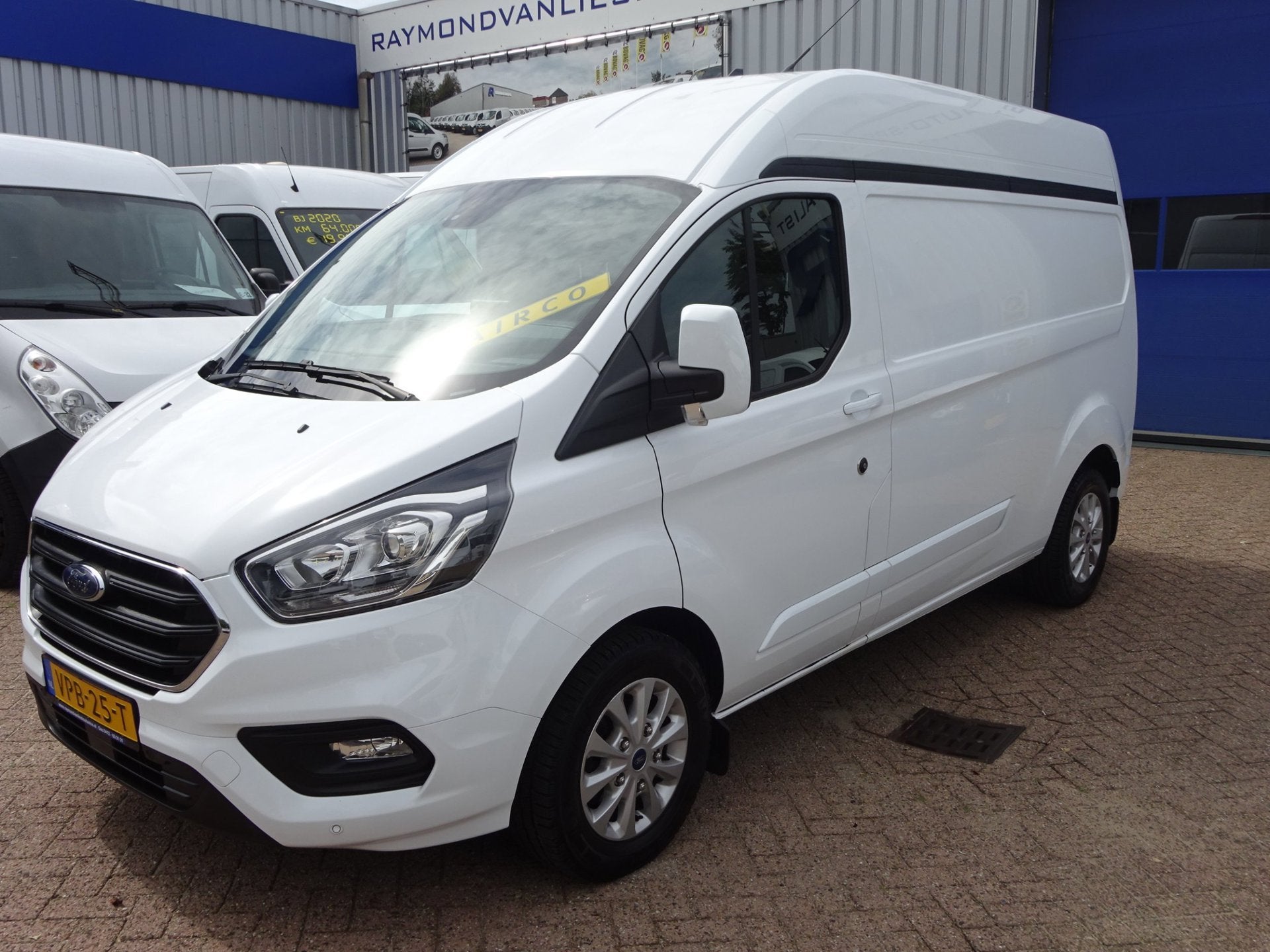 Ford Transit Custom 300 2.0 TDCI 130 PK L2H2 Limited AUTOMAA, Stof, 4 cilinders, Wit, Bedrijf
