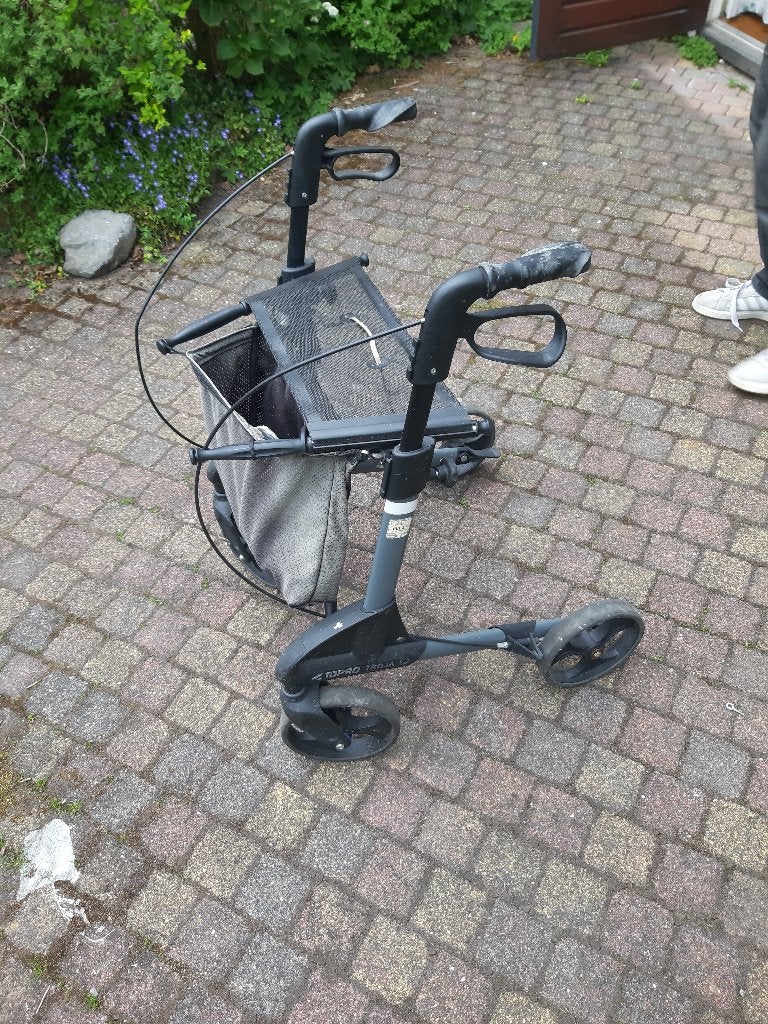Rolstoel, outdoor, opklapbaar met mandje, Diversen, Rollators, Ophalen, Opvouwbaar, Gebruikt