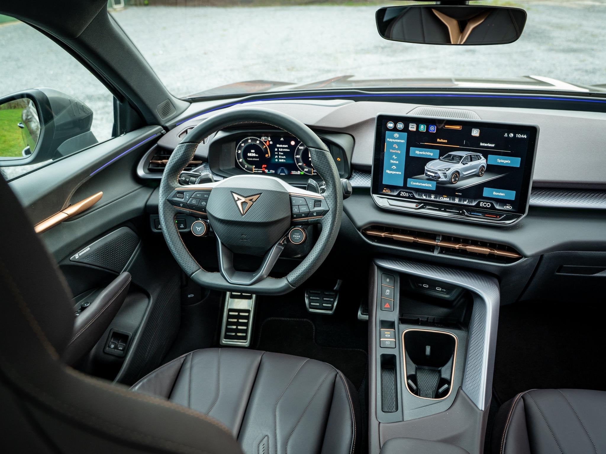 CUPRA Terramar 1.5 TSI e-Hybrid VZ 272 pk | Pano | Camera |, Dealer onderhouden, 2000 kg, 150 min, 26 kWh