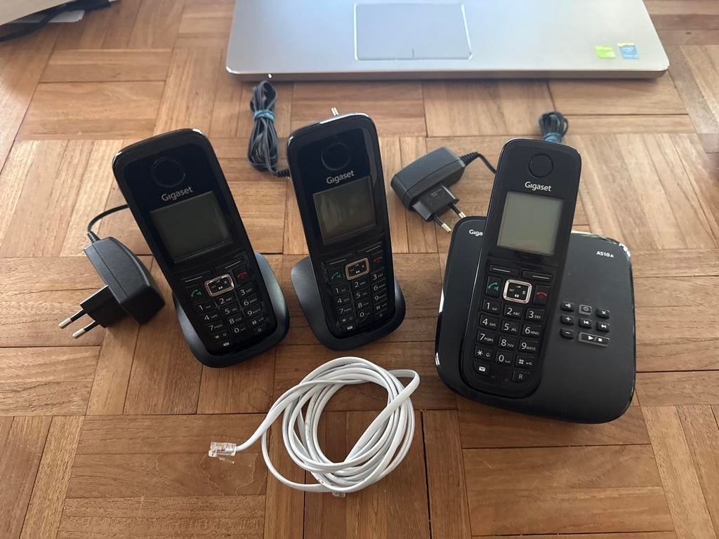 Gigaset DECT telefoonset met 3 handsets en basisstation, Ophalen of Verzenden, Gebruikt, 3 handsets