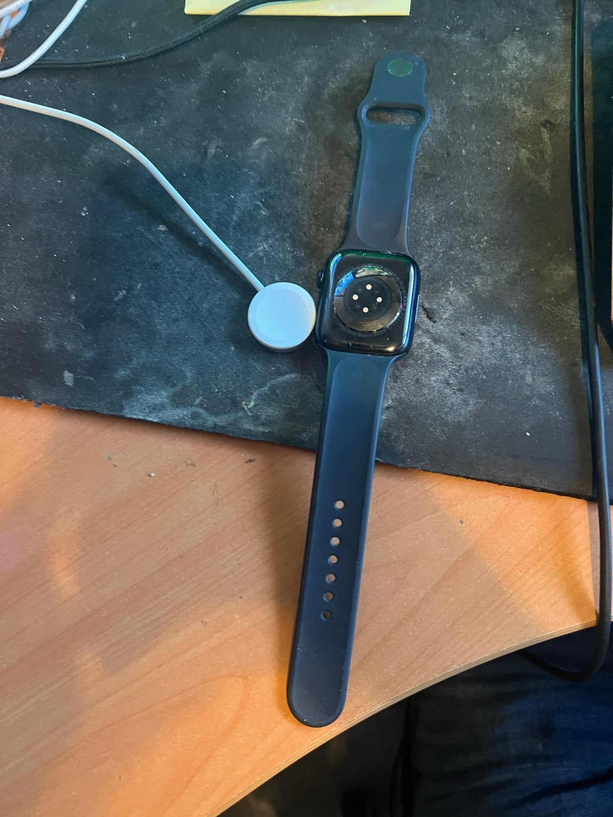 Apple Watch Series 8 (GPS) 45mm Aluminium, Afstand, Zwart, IOS, Ophalen of Verzenden