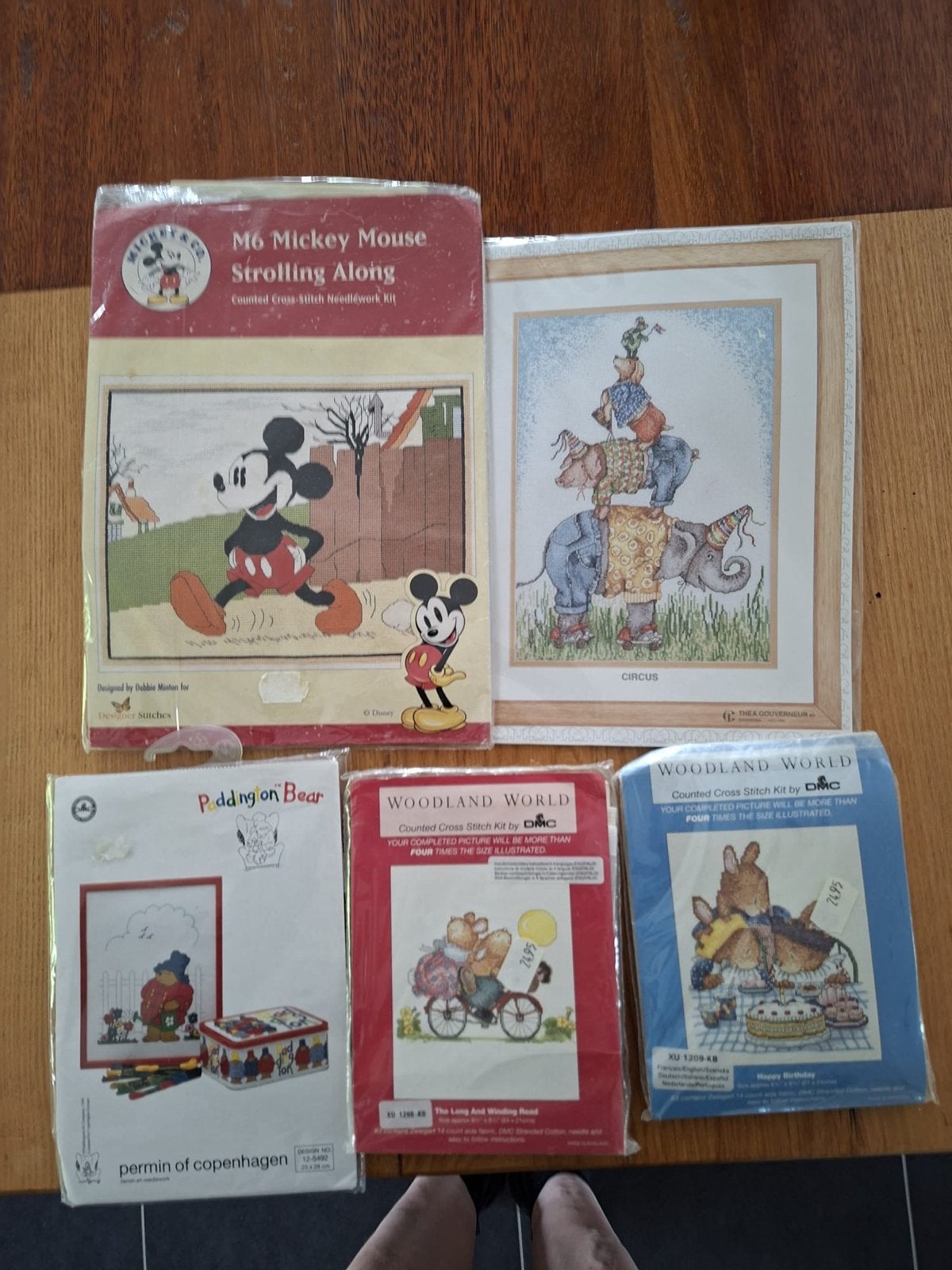 Borduurpakketten: Mickey Mouse, Circus, Beer, Konijnen, Ophalen of Verzenden, Nieuw, Handborduren, Borduurpakket