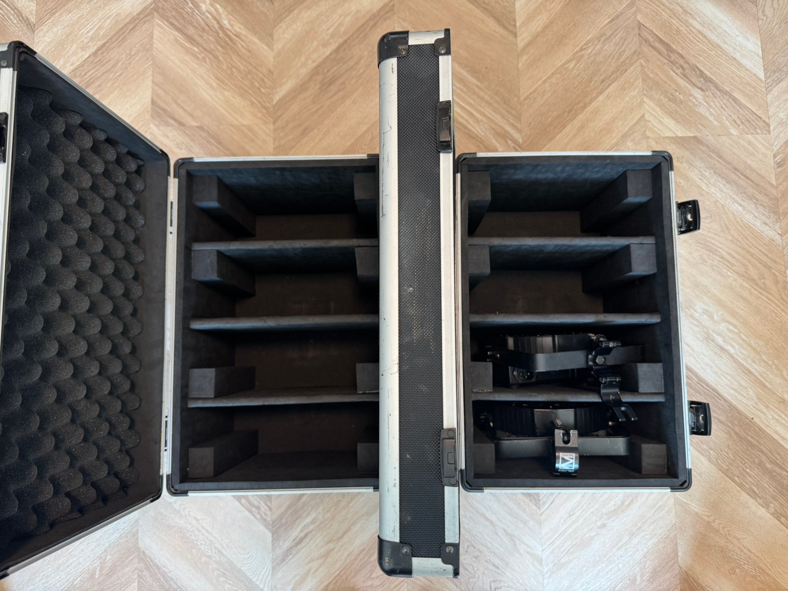 Led Flatpar flightcases, Ophalen of Verzenden, Zo goed als nieuw, Overige instrumenten, Flightcase