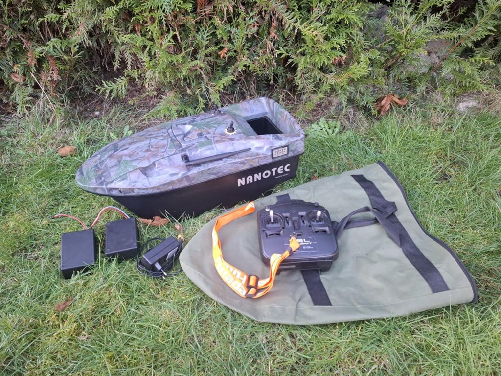Voerboot Nanotec pro met fishfinder/dieptemeter+garantie, Ophalen of Verzenden, Zo goed als nieuw, Overige typen