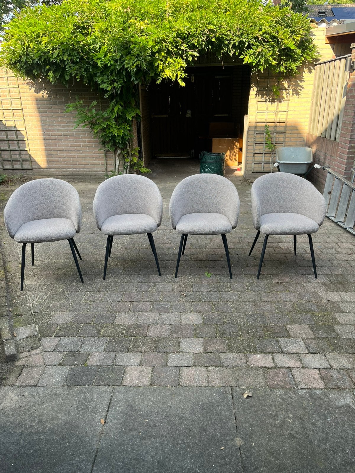Kwantum eetstoel Bergen grijs teddy, Tuin en Terras, Ophalen, Zo goed als nieuw, Kunststof