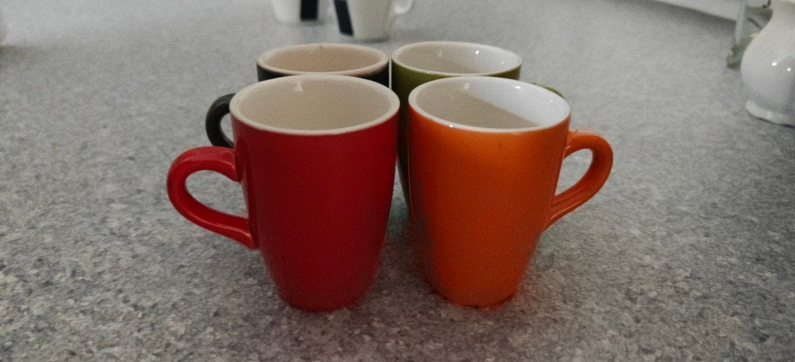 Hema mokken set van 4 stuks in diverse kleuren, Ophalen, Hema, Gebruikt, Keramiek