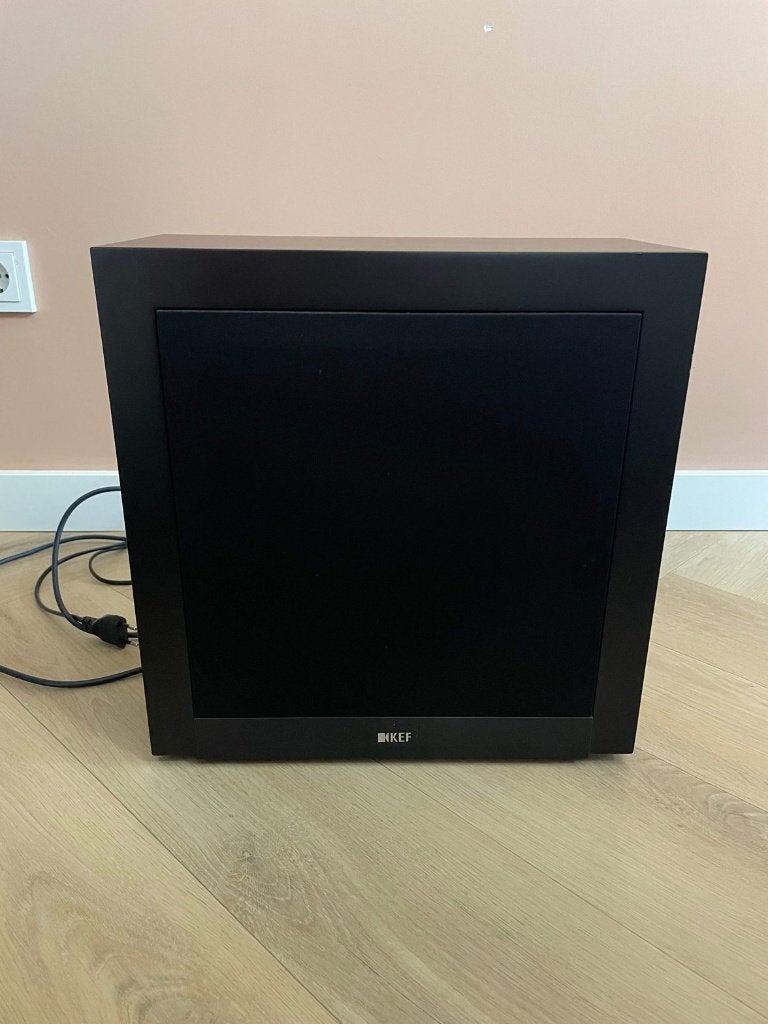 KEF T-serie 5.1 set: T2 sub, 4x T101, T301c + vloerstandaard, 70 watt of meer, Zo goed als nieuw, 5.1-systeem, Overige spelers