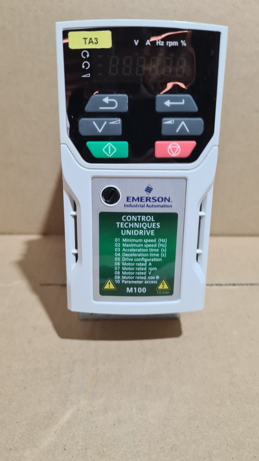 Control techniques Emerson m100 frequentie regelaar 0,25kw, Hobby en Vrije tijd, Elektronica-componenten, Ophalen of Verzenden