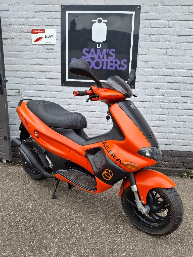 GILERA RUNNER 1998 - 47.276 KM - 45KM, Fietsen en Brommers, Ophalen, Gebruikt, Overige modellen, Maximaal 45 km/u