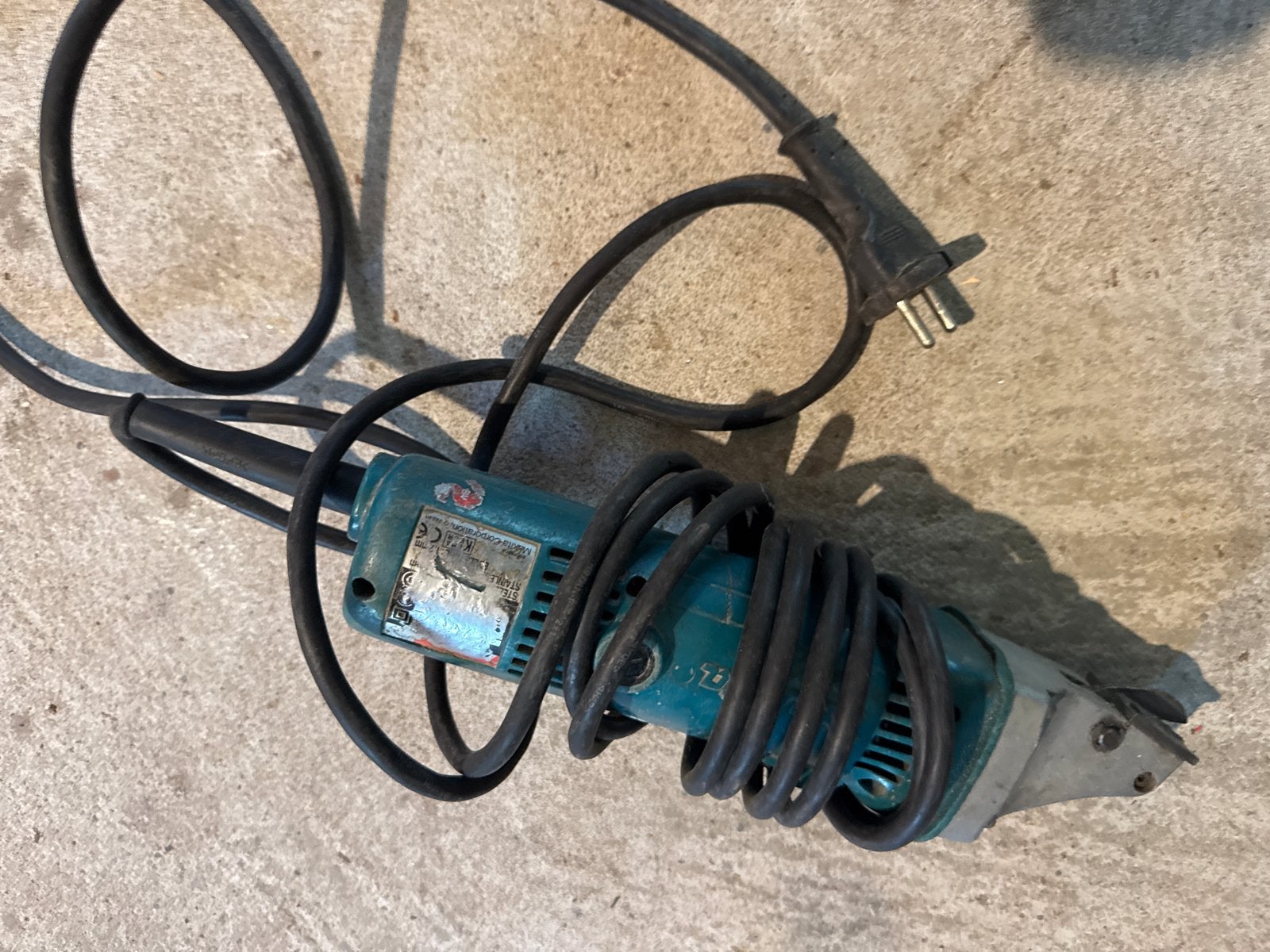 Makita schaarzaag/knabbelschaar, Gebruikt, 70 mm of meer, Overige typen, Ophalen of Verzenden