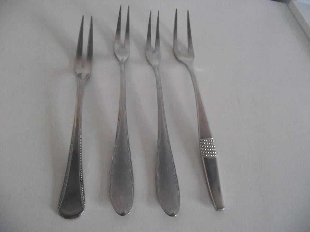4 dienvork 20 cm Amefa parelrand Keltum durfine Silvello p s, Antiek en Kunst, Ophalen of Verzenden