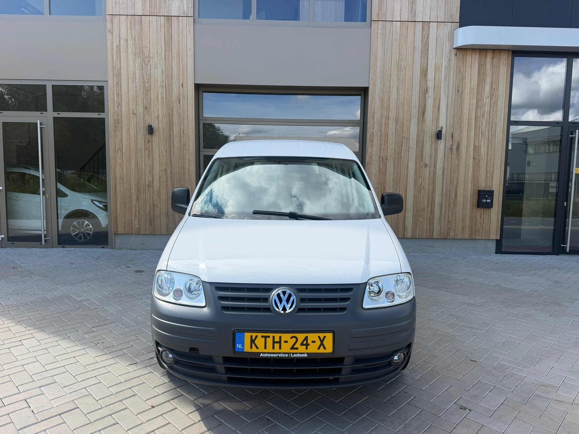 Volkswagen CADDY 1.4 Comfortline 5p., Gebruikt, Overige modellen, 4 cilinders, Wit