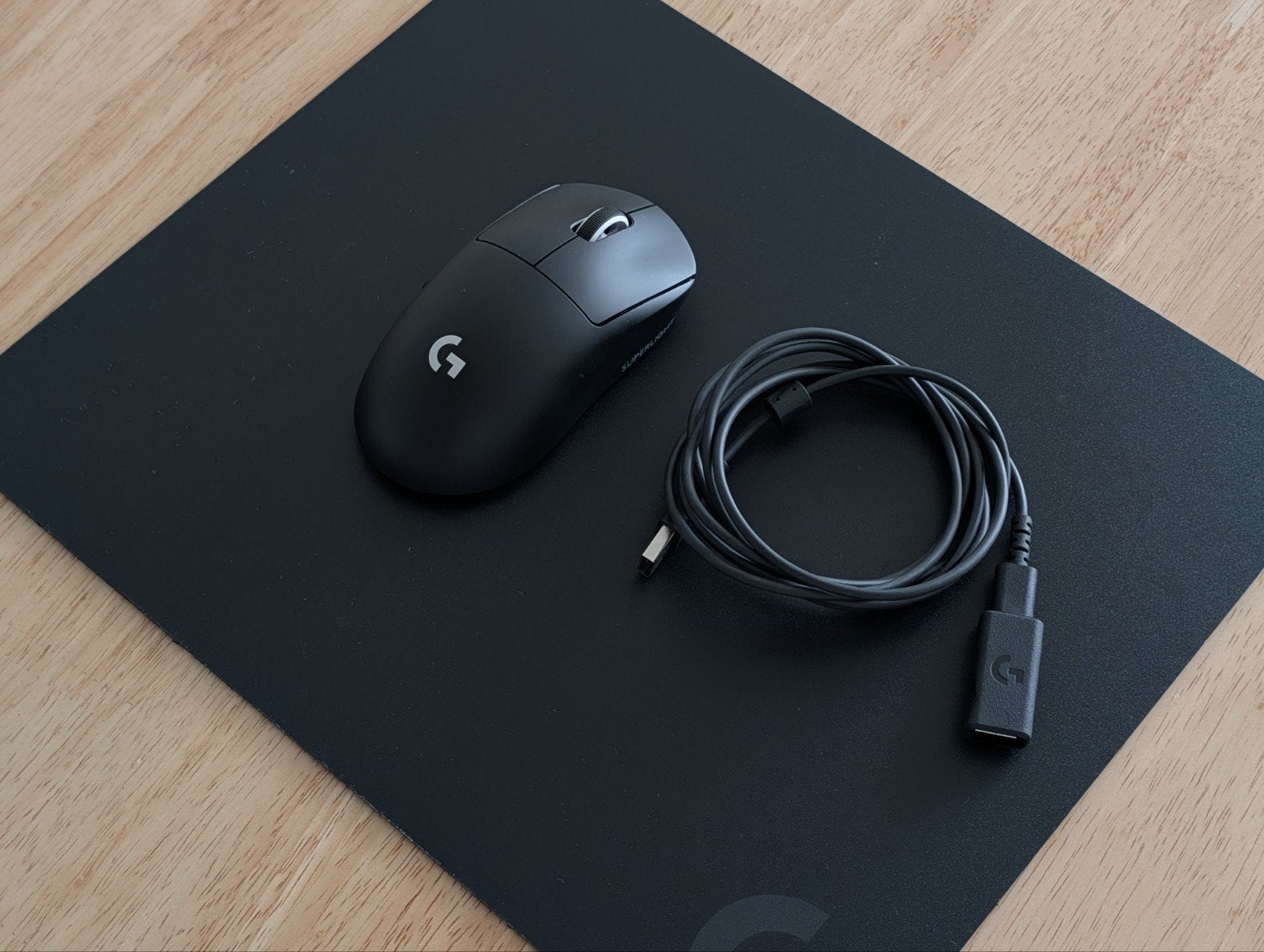 Logitech G PRO X Superlight - Nieuwstaat - Nieuwprijs €99, Computers en Software, Muizen, Rechtshandig, Muis, Ophalen of Verzenden
