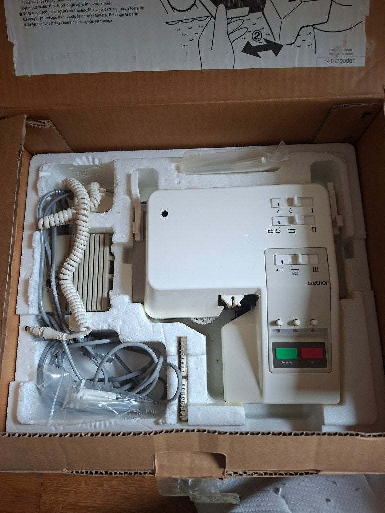 2 Brother breimachines met veel toebehoren, Hobby en Vrije tijd, Ophalen, Gebruikt, Breien, Machine