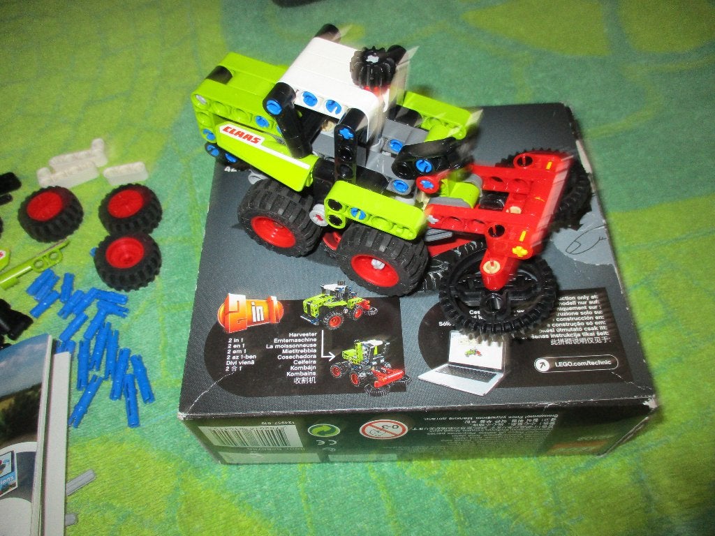 LEGO Technic 2 x 42102 Mini Claas Xerion, Kinderen en Baby's, Speelgoed | Duplo en Lego, Ophalen of Verzenden, Gebruikt, Complete set