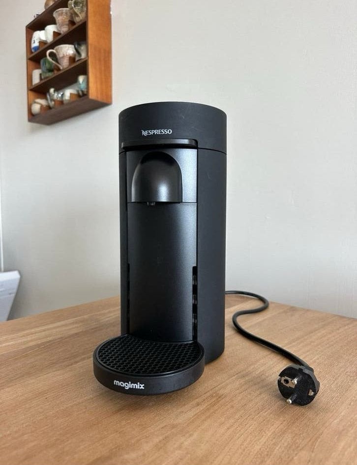 Nespresso Vertuo Plus Magimix, Ophalen, Zo goed als nieuw, Koffiemachine, Koffiepads en cups