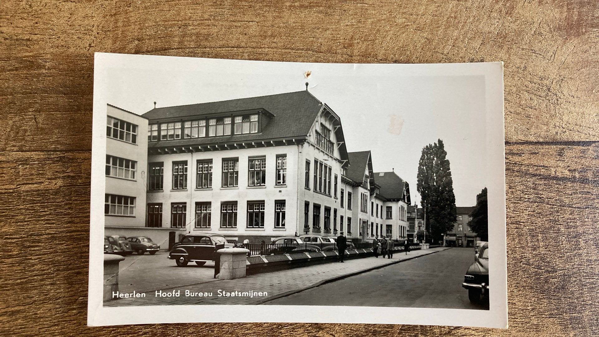Oude ansichtkaart Heerlen 1954 Hoofd Kantoor Staatsmijnen, Ophalen of Verzenden, 1940 tot 1960, Gelopen, Limburg