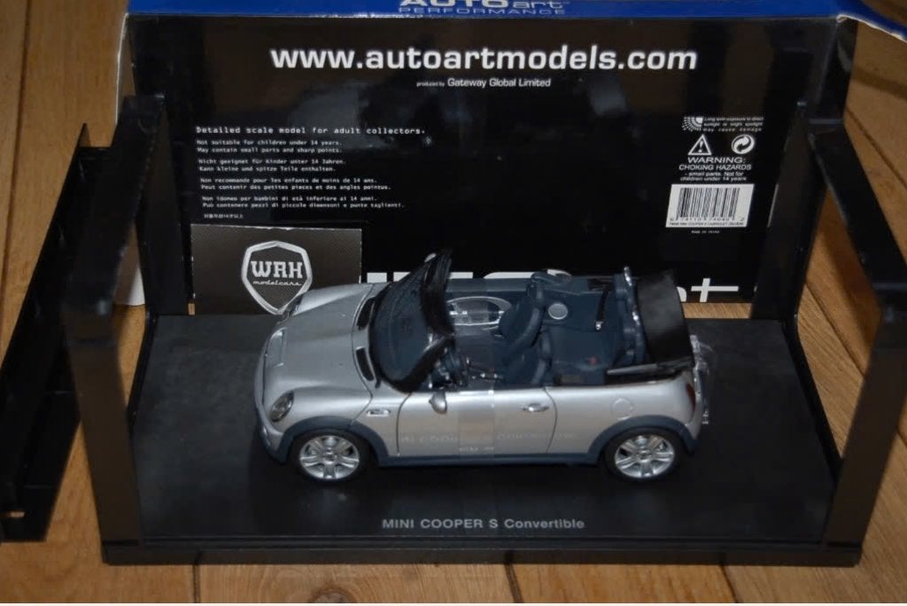 1:18 MINI COOPER S CABRIOLET Silver Autoart 74848 in box WRH, Hobby en Vrije tijd, Modelauto's | 1:18, Zo goed als nieuw, Auto