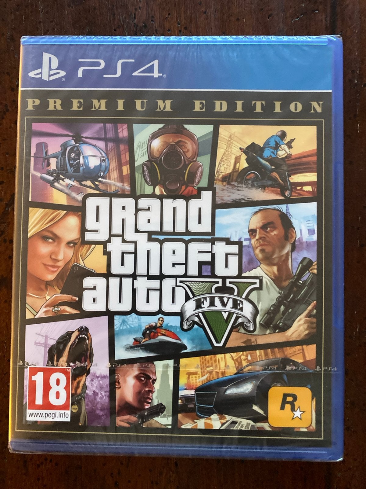 Foto 3 van Grand Theft Auto V (GTA 5) Premium Edition PS4 - Nieuw