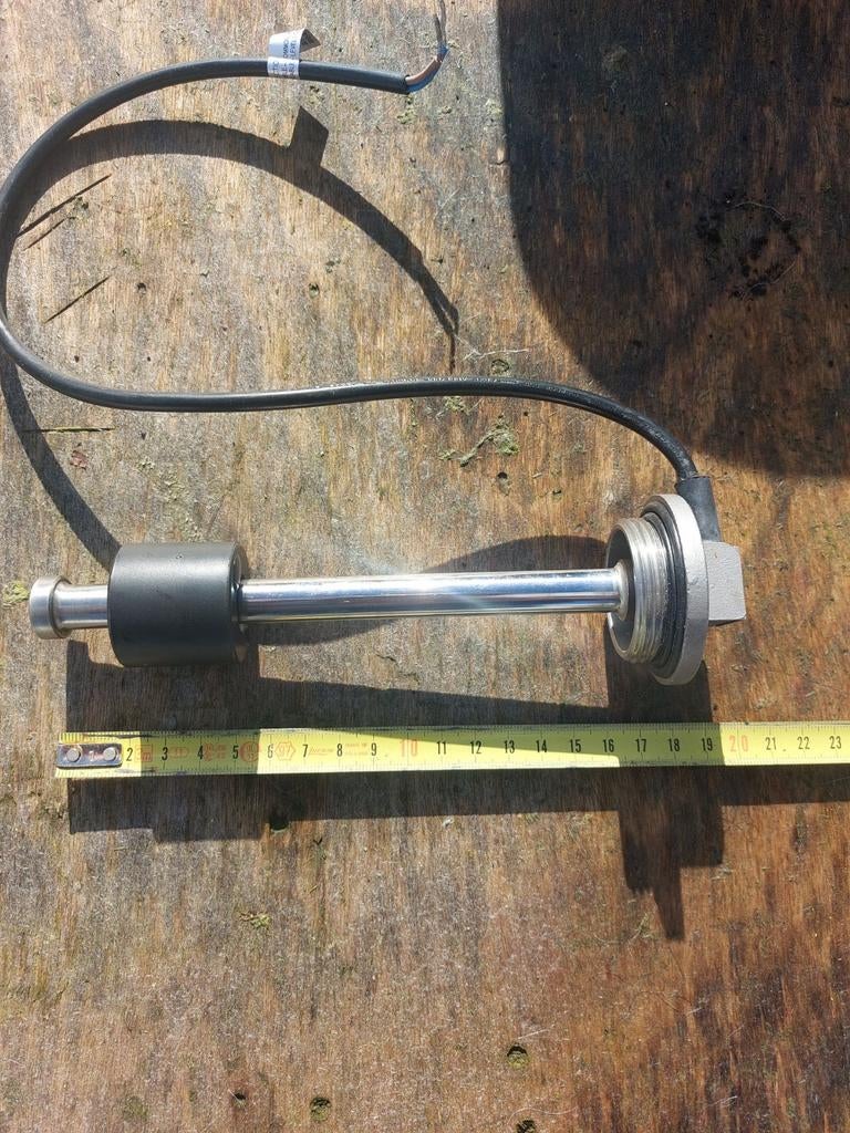 Te koop tank niveaumeter. 17 cm, Ophalen, Zo goed als nieuw, Motor en Techniek, Zeilboot of Motorboot
