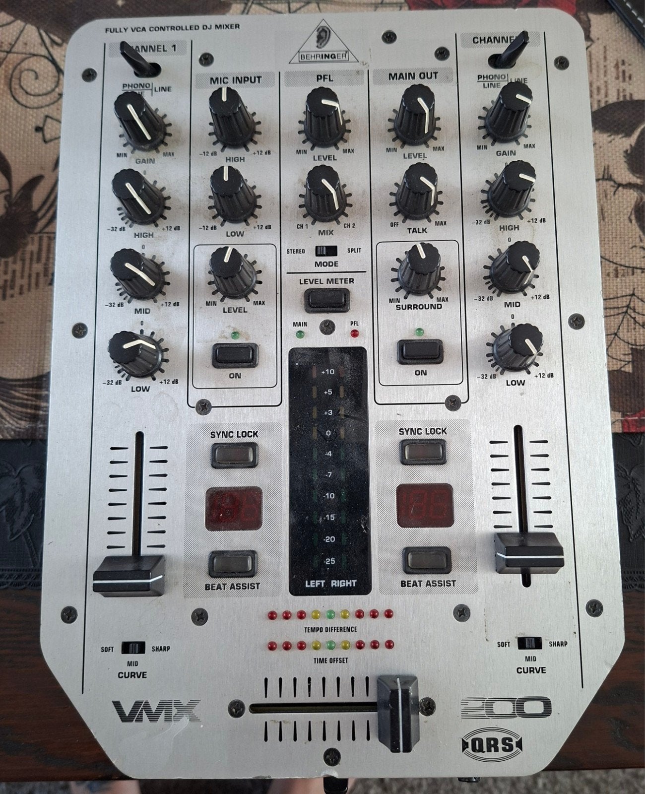 ≥ Behringer Pro Mixer VMX200 DJ Mixer — Mengpanelen — Marktplaats
