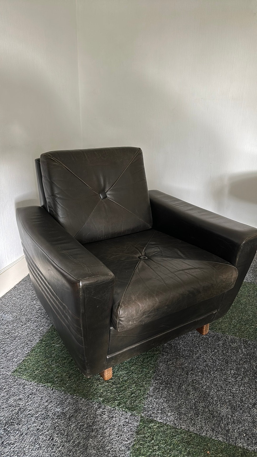 Vintage fauteuil- zwart leer, Huis en Inrichting, Ophalen, Gebruikt, Minder dan 75 cm, Leer