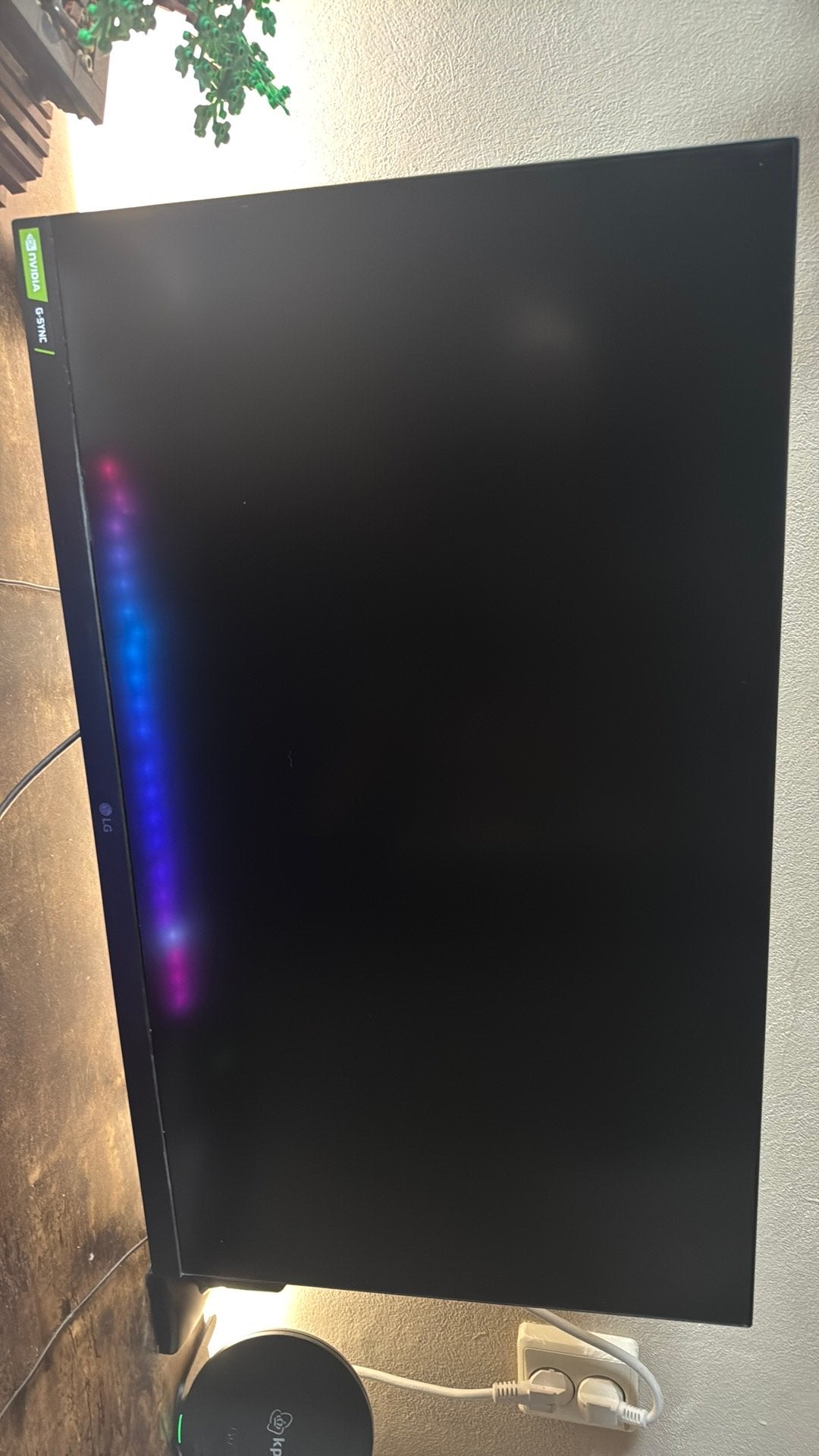 27GN650-B LG Ultragear 27” IPS 1080p 144HZ, IPS, 101 t/m 150 Hz, In hoogte verstelbaar, Full HD