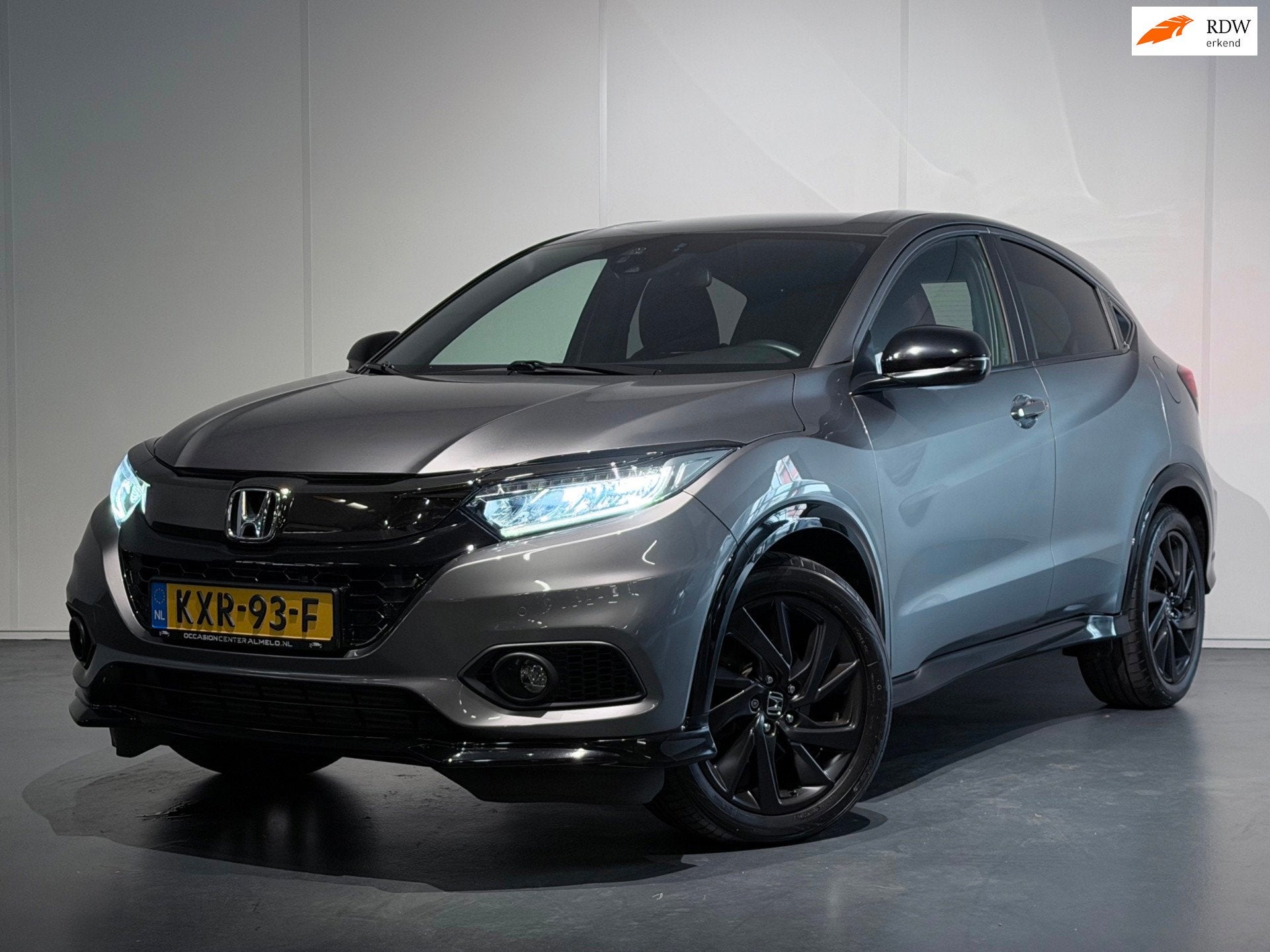 Honda HR-V 1.5 i-VTEC Turbo Sport AUT /Clima/Cruise/NAVI/Cam, Auto's, Dealer onderhouden, Euro 6, Leder en Stof, 14 km/l