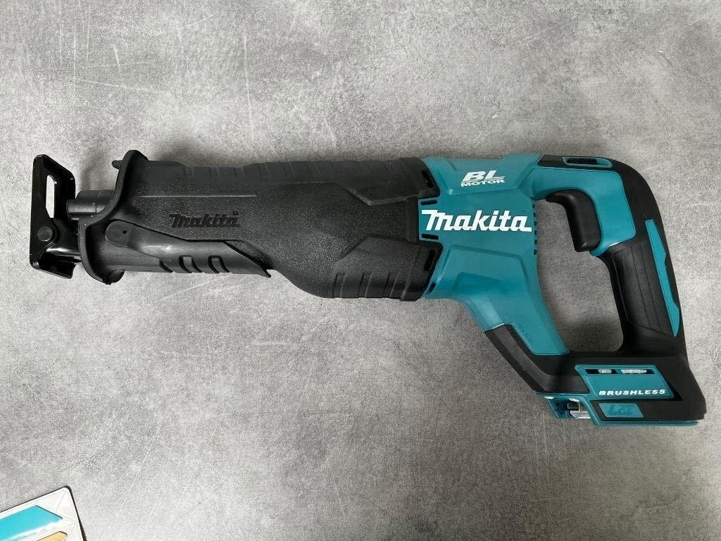 Makita DJR187ZK 18V accu LXT Reciprozaag / Sabelzaag body, Tuin en Terras, Takkenscharen, Ophalen of Verzenden, Nieuw, 50 mm of meer