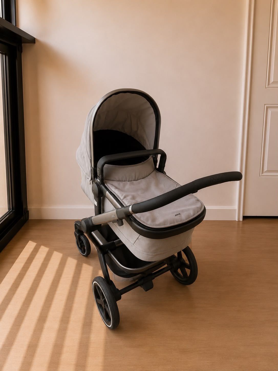 Joolz Day + Timeless Taupe 2-in-1 Kinderwagen, Zo goed als nieuw, Verstelbare duwstang, Ophalen, Kinderwagen