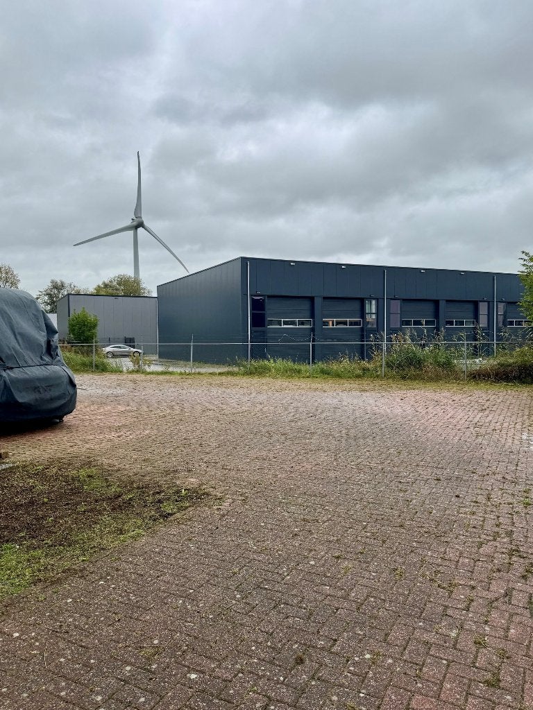 Caravan- en camperstalling Harlingen (buitenterrein), Stalling Edisonstraat, Info@buitenenthuis.nl, Edisonstraat 9, 8861NA Harlingen