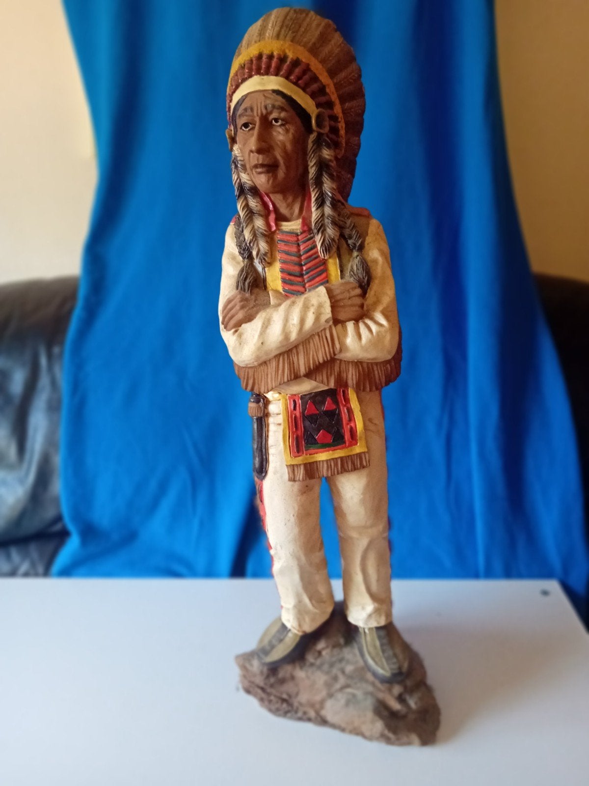 SUPER GROOT BEELD VAN EEN INDIAAN 68 CM LANG, Ophalen of Verzenden, Zo goed als nieuw, Mens