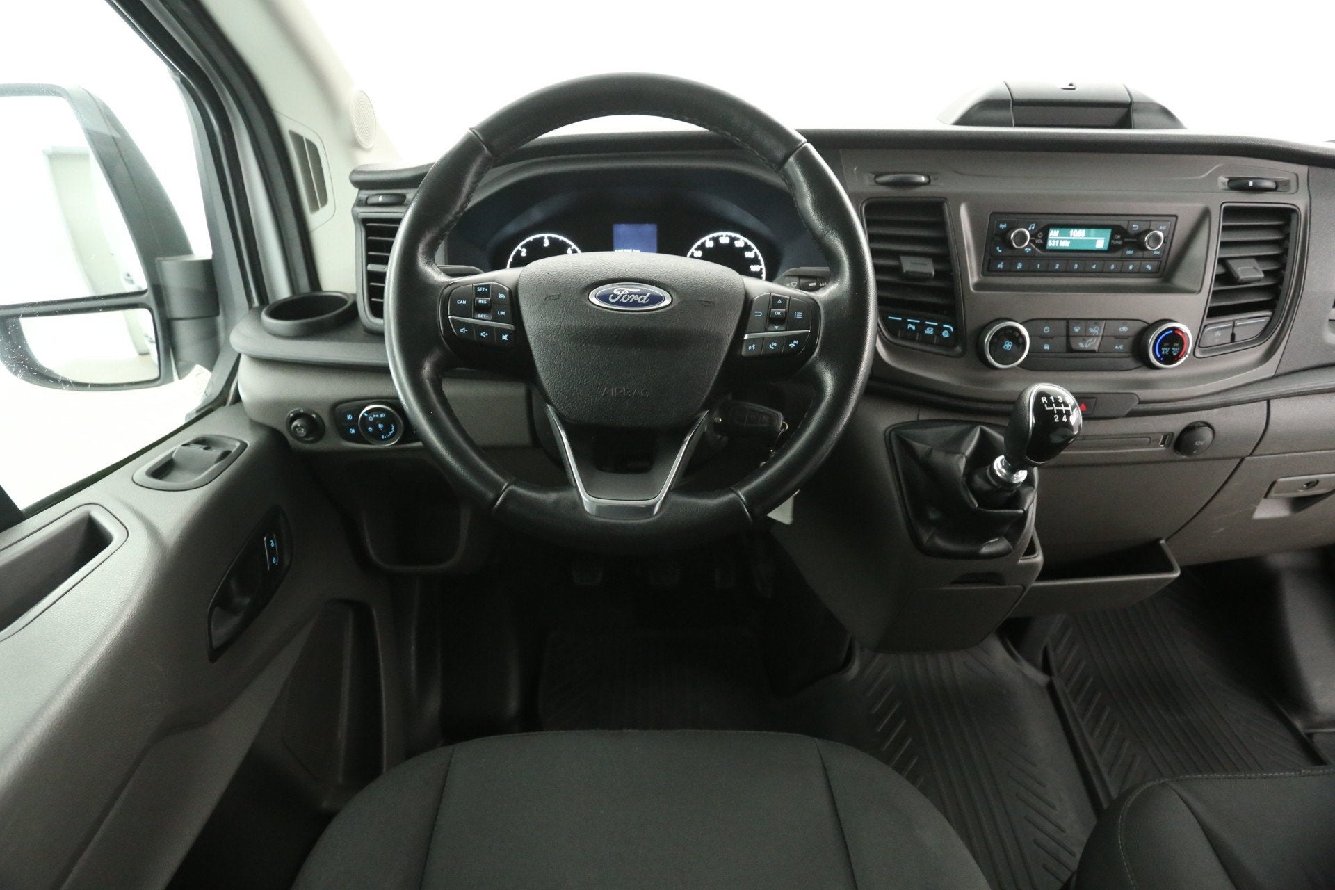 Ford Transit 2.0 TDCI L3H2 | Marge | Airco | Cruise | 3 Zits, Voorwielaandrijving, Euro 6, 4 cilinders, 2450 kg