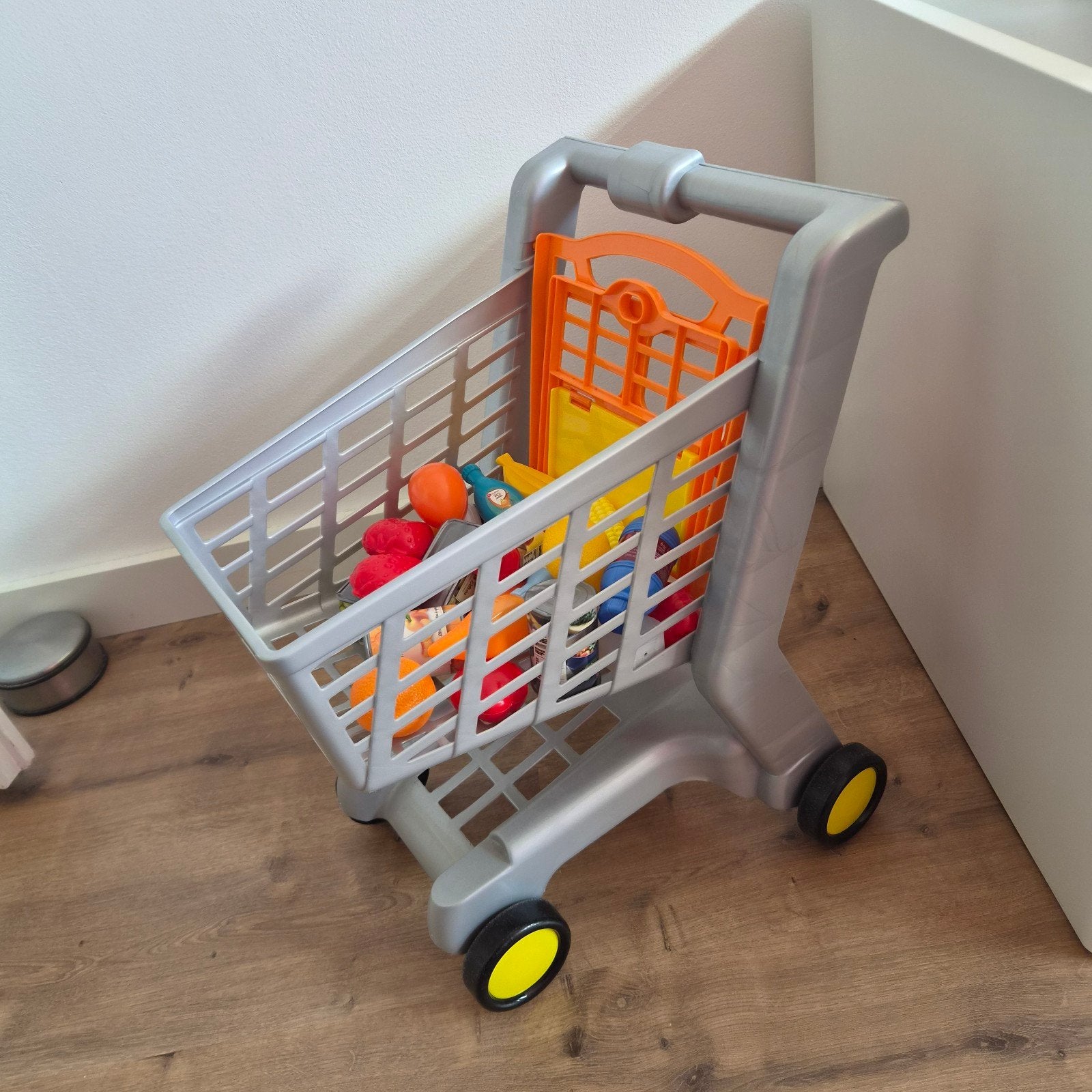 Speelgoed boodschappenwagentje met diverse etenswaren, Kinderen en Baby's, Ophalen, Gebruikt, Overige typen, Met wieltjes