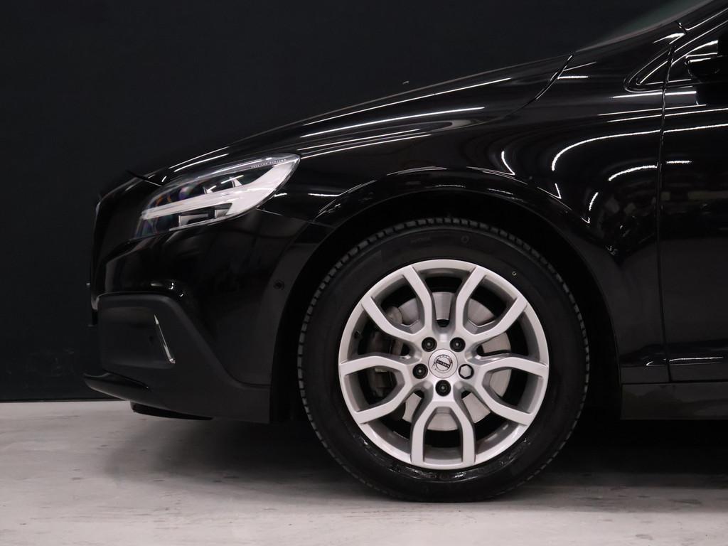Volvo V40 Cross Country 1.5 T3 Polar+ Luxury [TREKHAAK,HARMA, 4 cilinders, 700 kg, Zwart, 154 pk