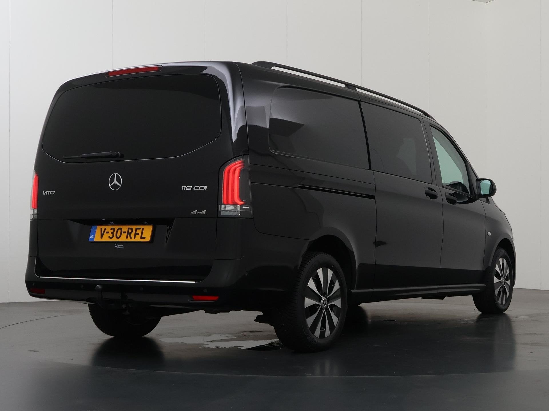 Mercedes-Benz Vito 119 CDI | AUT. | XL L3 | PRO | DUBBEL CAB, Auto's, Automaat, Euro 6, Zwart, Bedrijf