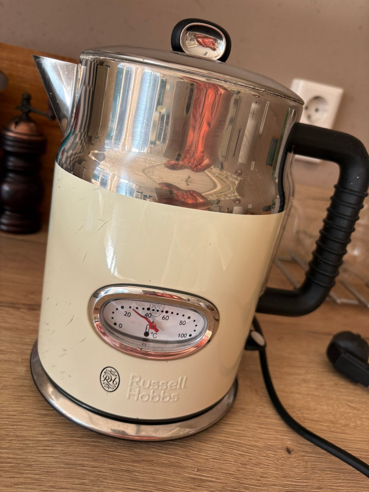 Vintage waterkoker Russel Hobbs, 1 tot 2 liter, Ophalen of Verzenden, Zo goed als nieuw