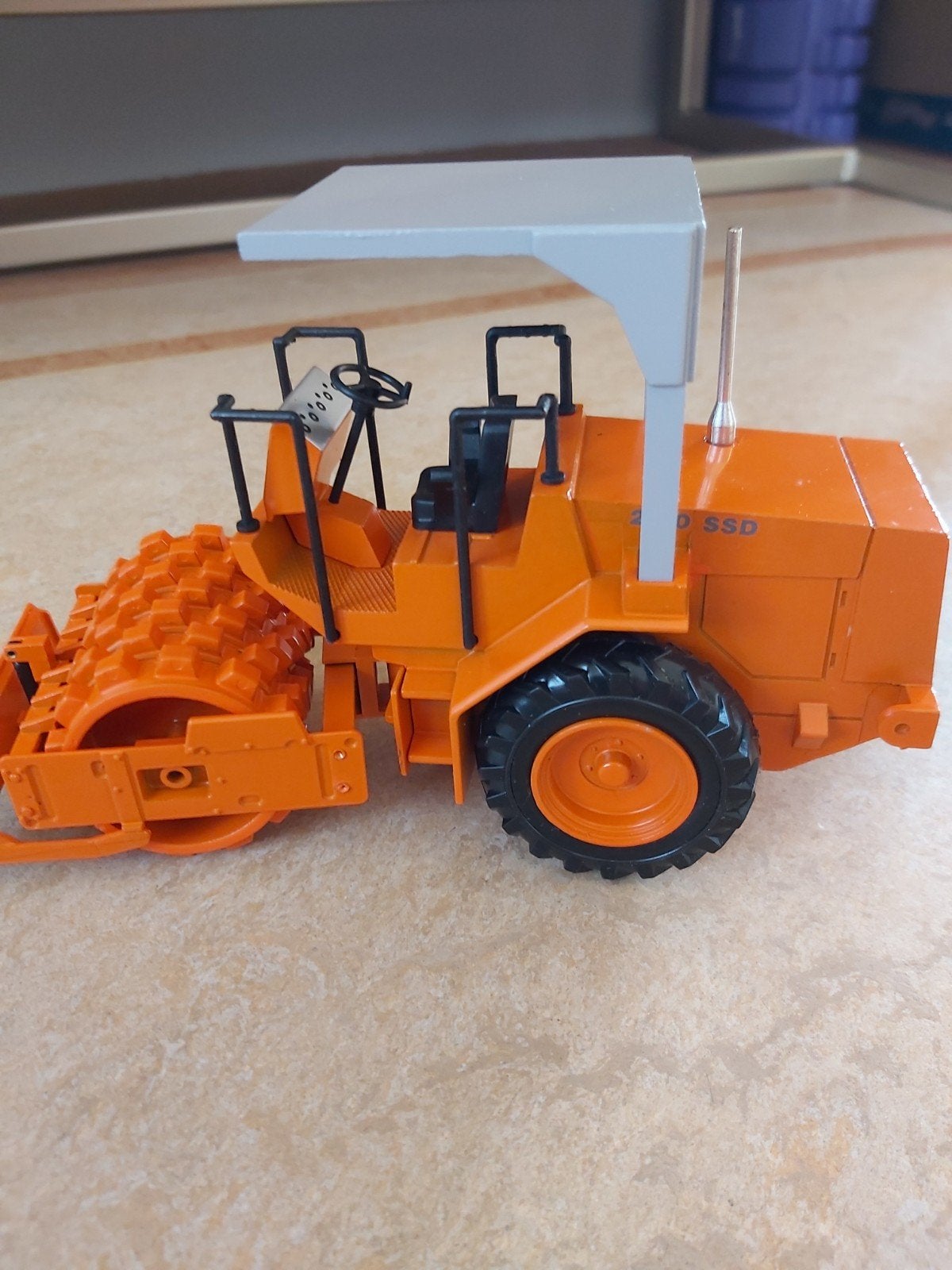 HAMM 2210-SSD hydr. wals/verdichter van NZG in de OVP 1,/25, Hobby en Vrije tijd, Ophalen of Verzenden, Nieuw, Overige typen