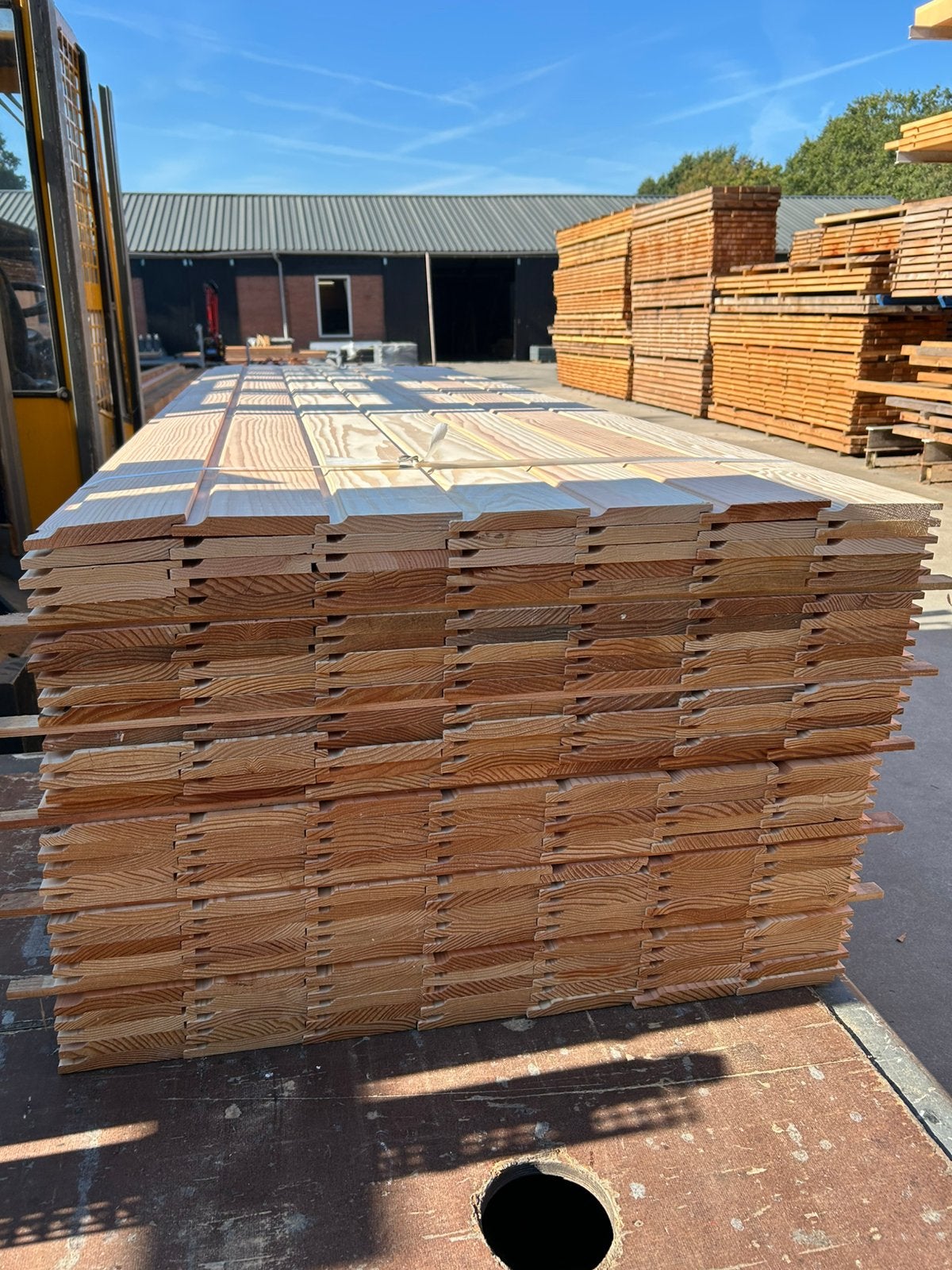 Douglas Halfhouts overhangend Rabat van 18x140 mm, wb 125 mm, Ophalen, Nieuw, 250 cm of meer, Planken