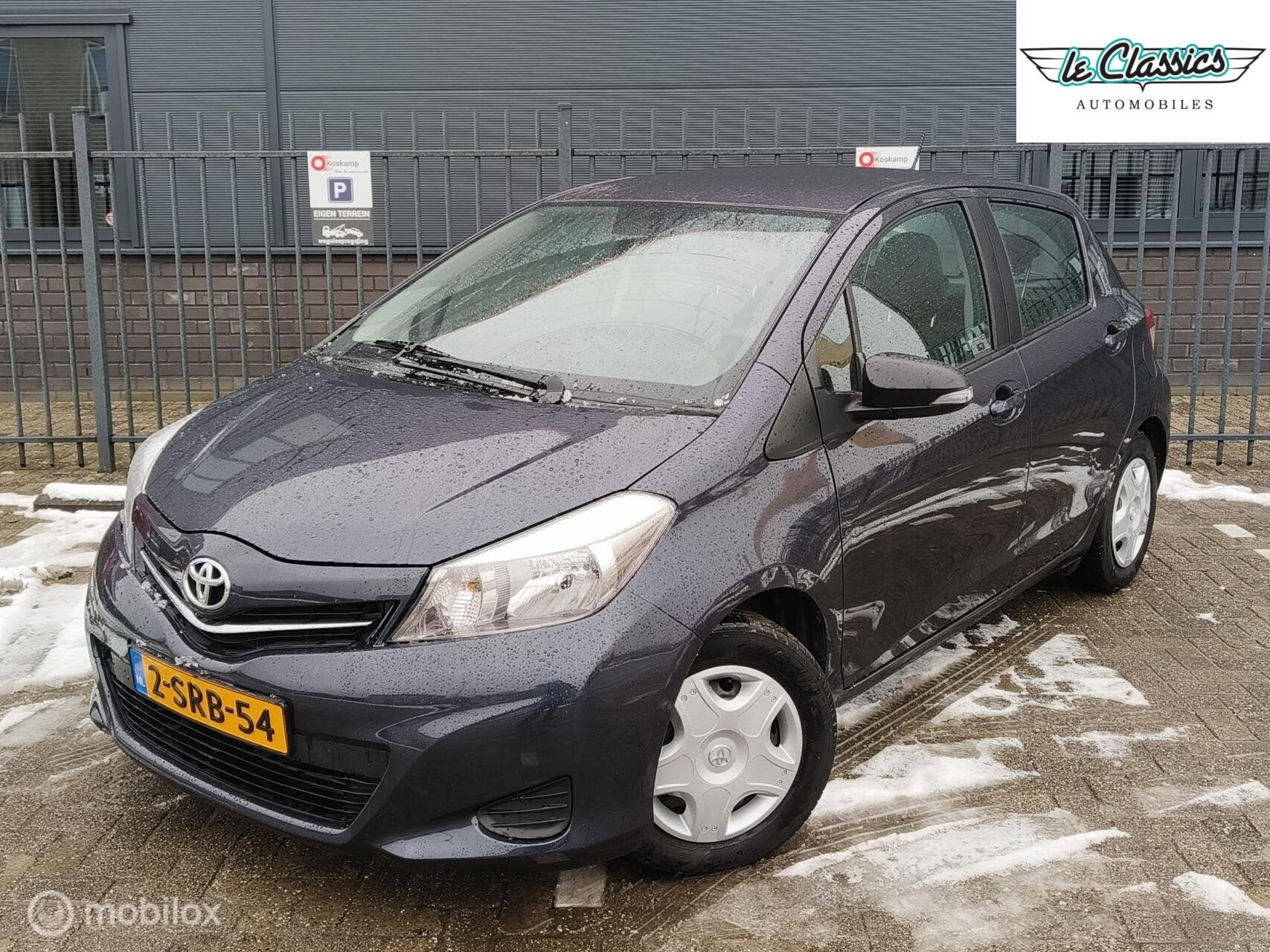 Toyota Yaris 1.0 VVT-i Now | 2013 | airco | camera | carplay, Auto's, Euro 5, Gebruikt, Blauw, Origineel Nederlands
