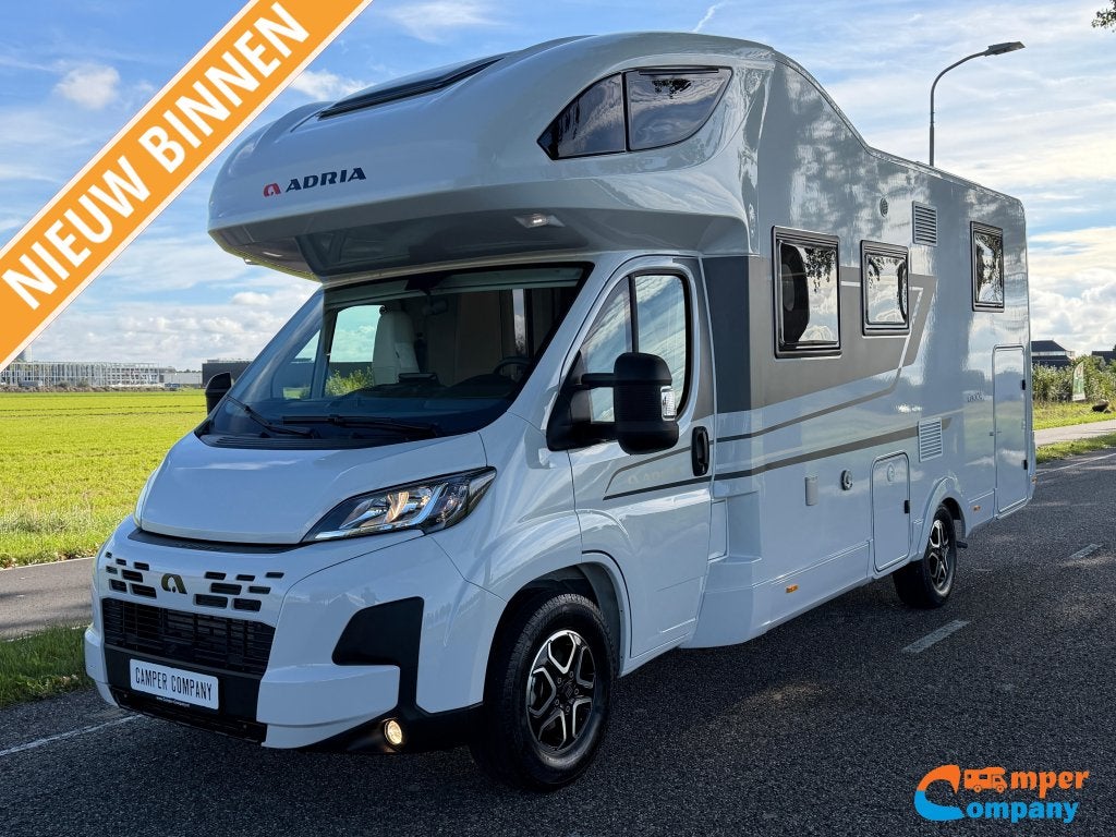Adria Coral XL 660 SL Lengte bedden | Automaat | 5-persoons, Caravans en Kamperen, Automaat, Alkoof, Ringverwarming, Fiat