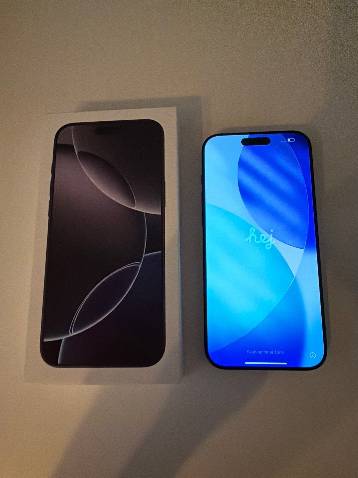 iPhone 16 Pro Max 256GB - Nieuwstaat, IPhone 16 Pro Max, Zo goed als nieuw, Zonder simlock, Zonder abonnement