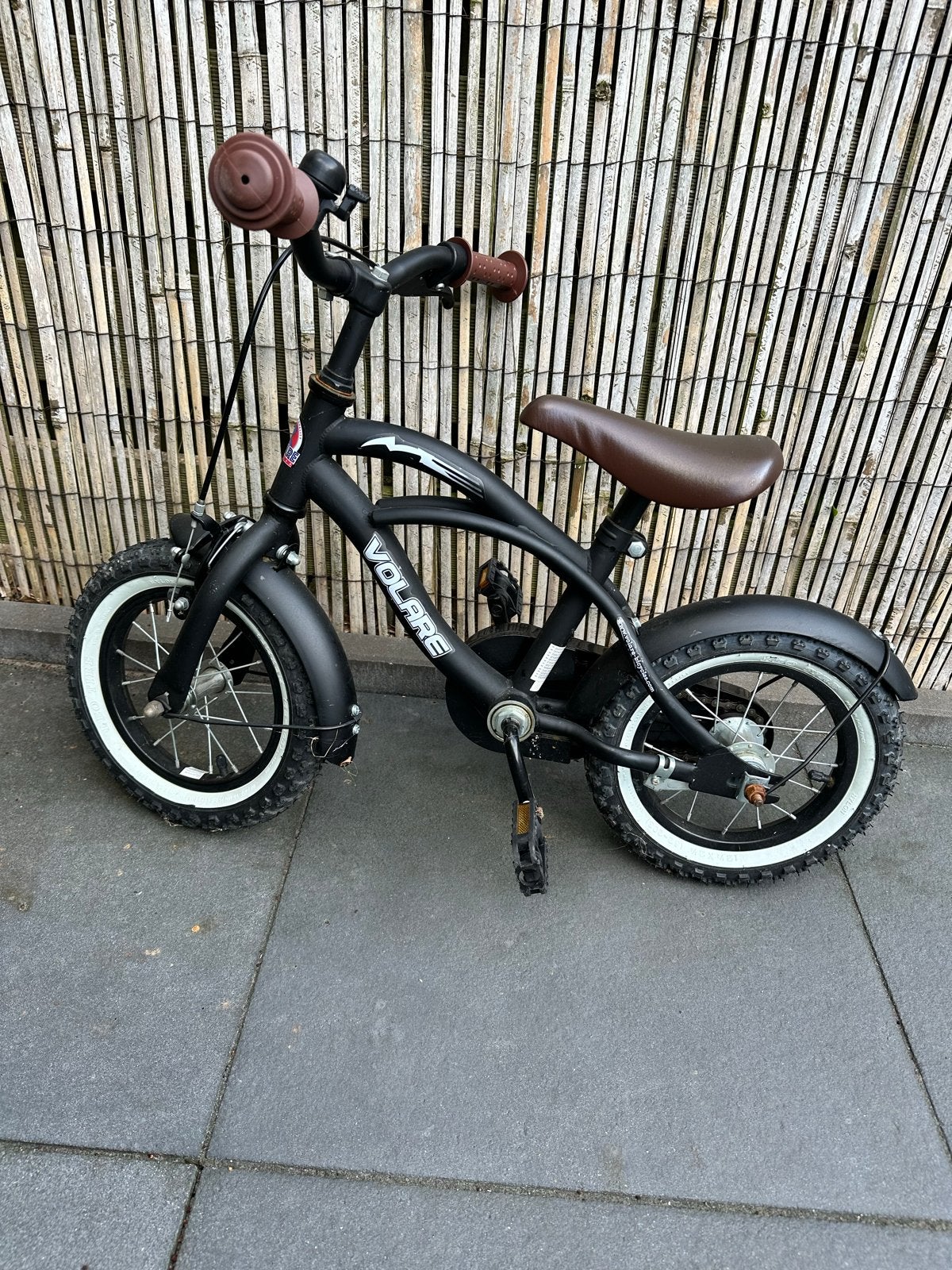 Volare Black Cruiser kinderfiets 12,5 inch, Fietsen en Brommers, Ophalen, Gebruikt, Terugtraprem, Minder dan 16 inch