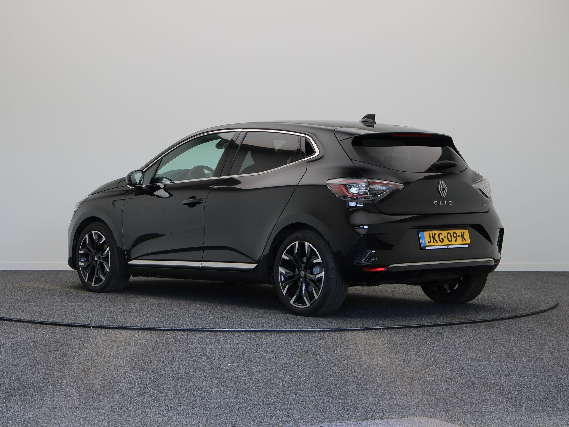 Renault Clio 1.6 E-Tech Full Hybrid 145 techno | Navigatie |, Auto's, Gebruikt, Euro 6, Leder en Stof, Zwart