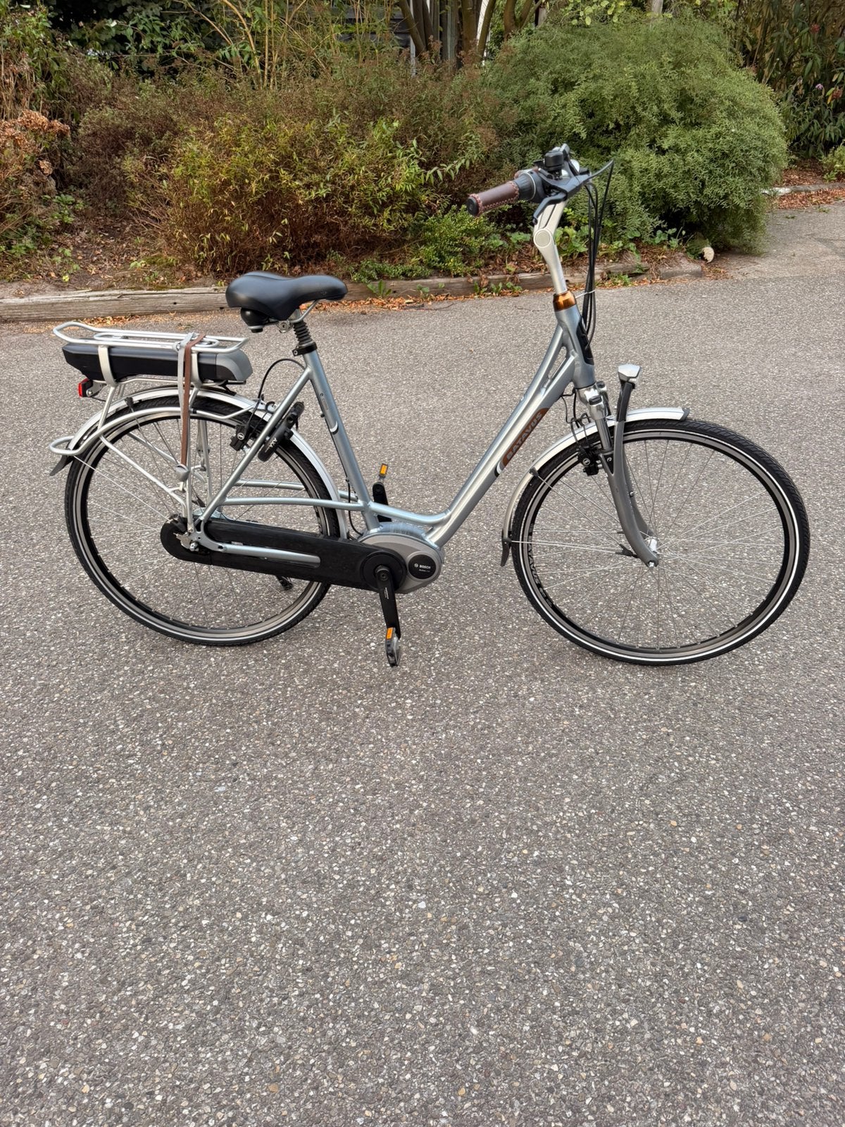 Batavus middenmotor bosch elektrische fiets, Fietsen en Brommers, Elektrische fietsen, 55 tot 59 cm, Ophalen of Verzenden, Zo goed als nieuw