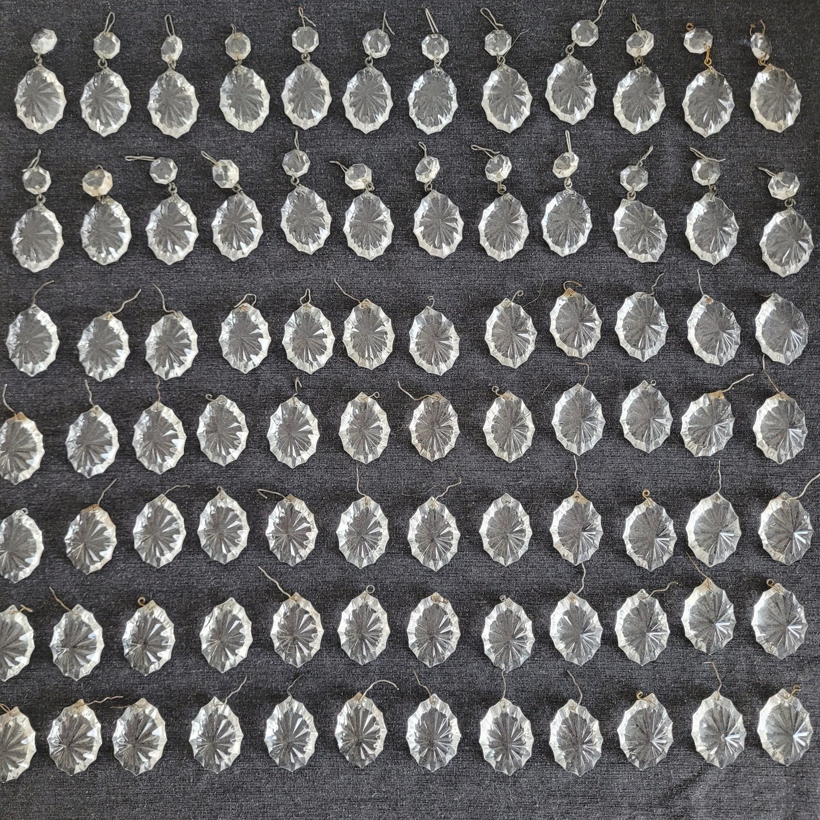 Partij verzameling pegels diamant onderdelen kroonluchter, Ophalen of Verzenden, Gebruikt, Glas