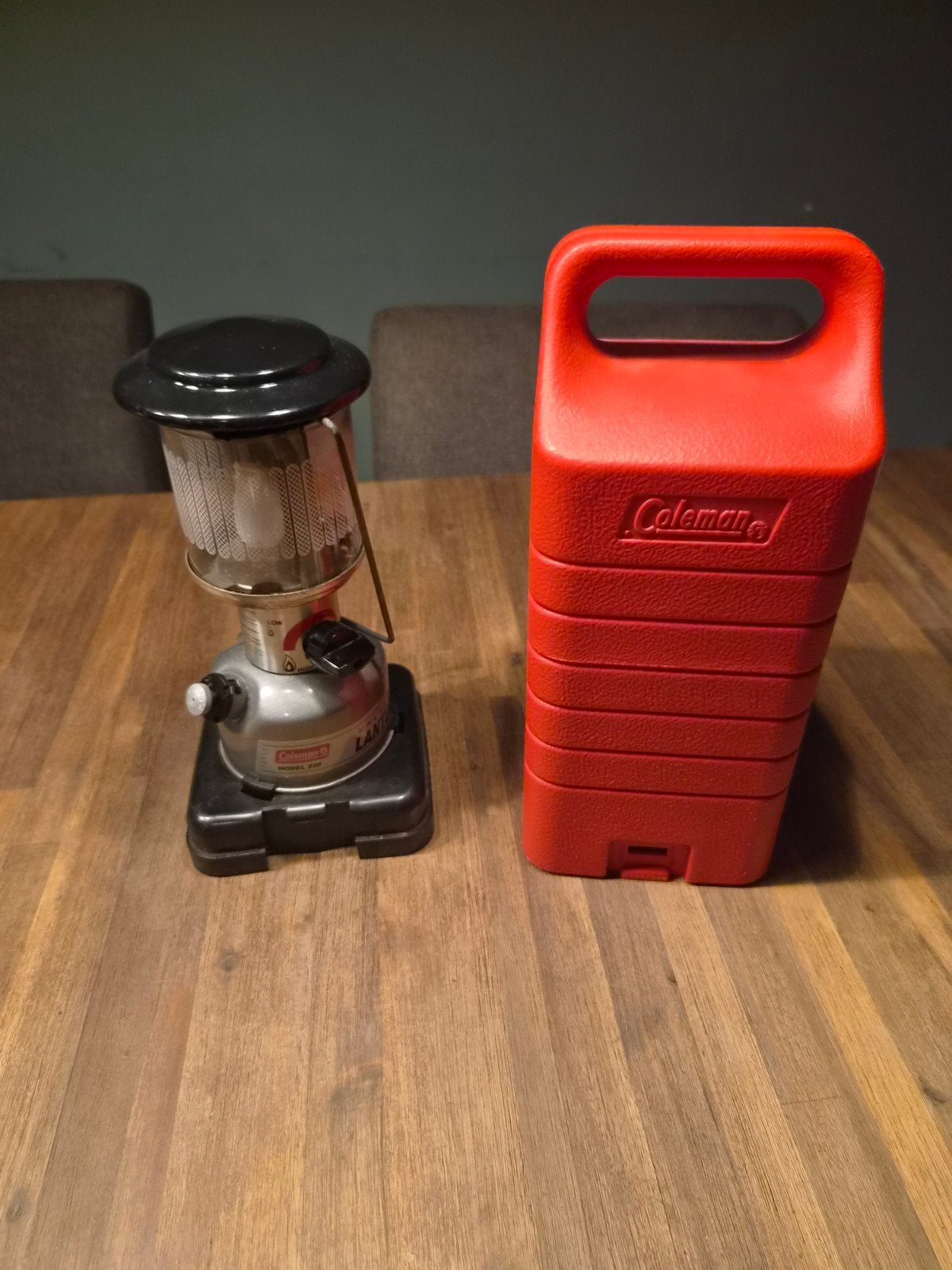 Coleman gas Lantaarn Model 226 met rode koffer, Ophalen of Verzenden, Gebruikt