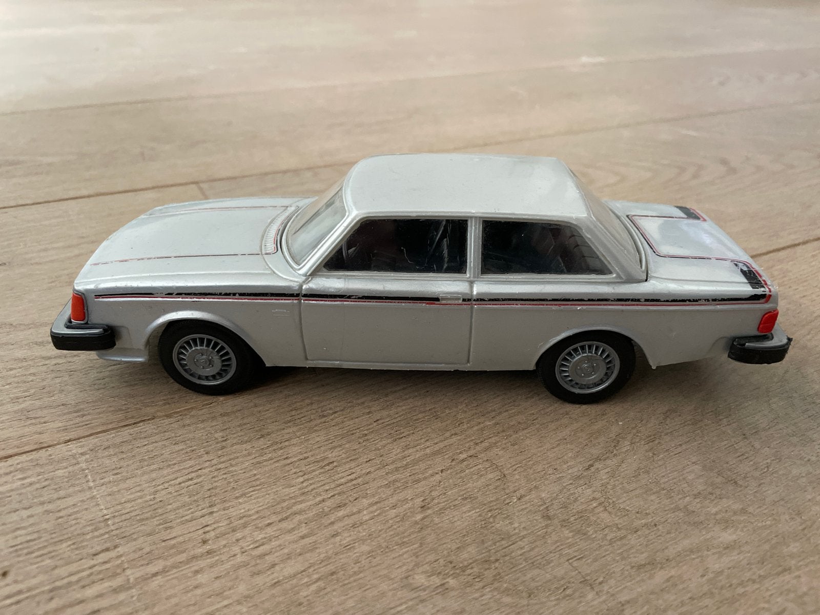 Stahlberg Volvo 242 GT (model schaal 1:20) - zilverkleurig,, Hobby en Vrije tijd, Ophalen of Verzenden, Gebruikt, Auto